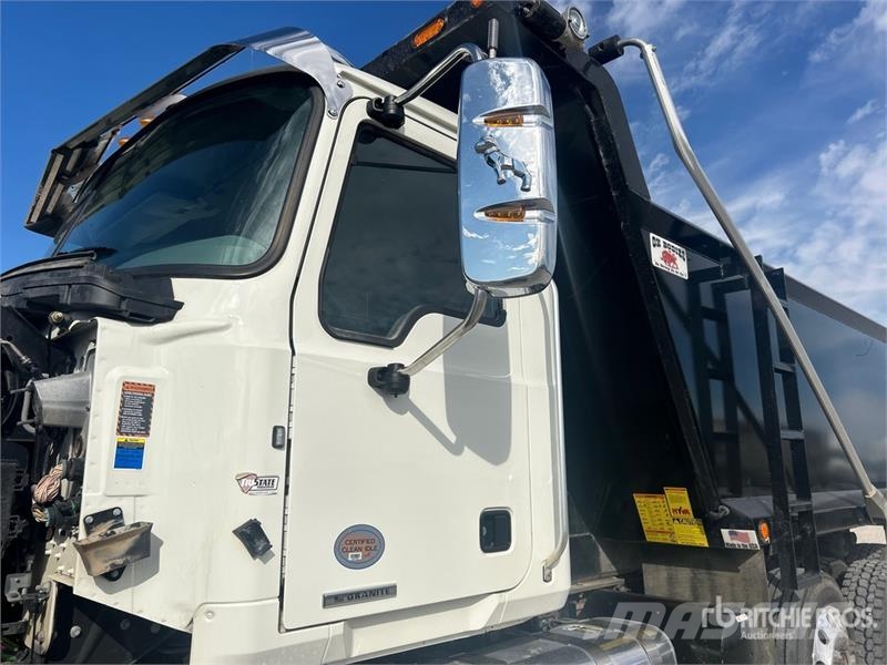 Mack Granite Kipper