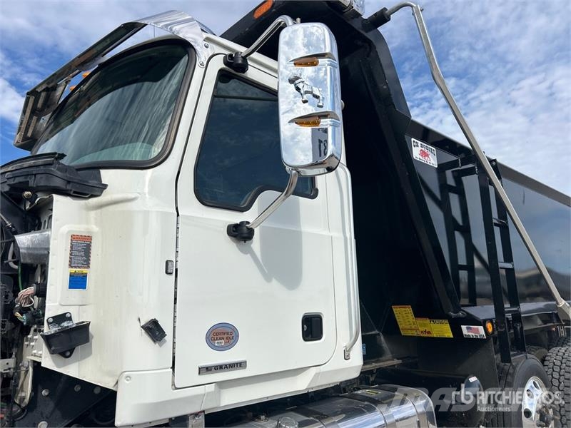Mack Granite Kipper