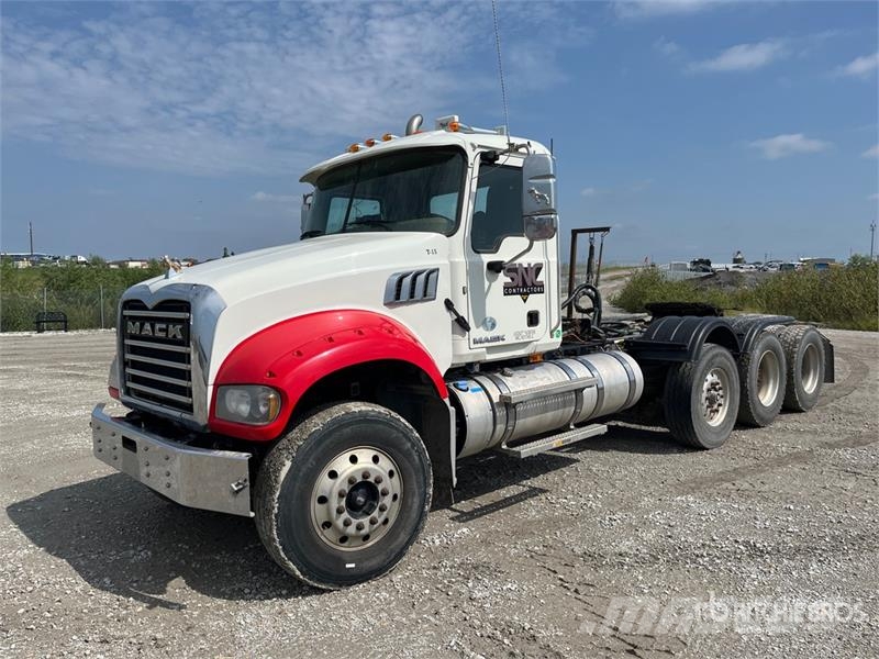 Mack GU713 Trekkvogner