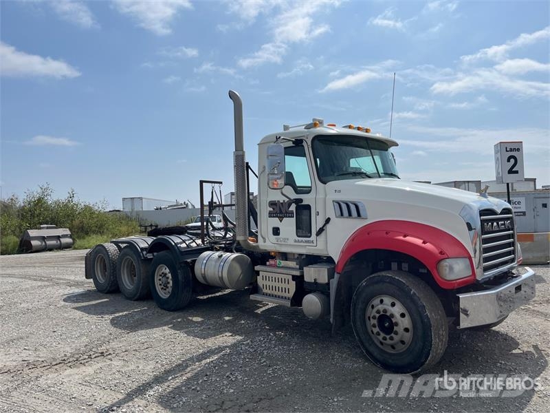 Mack GU713 Trekkvogner
