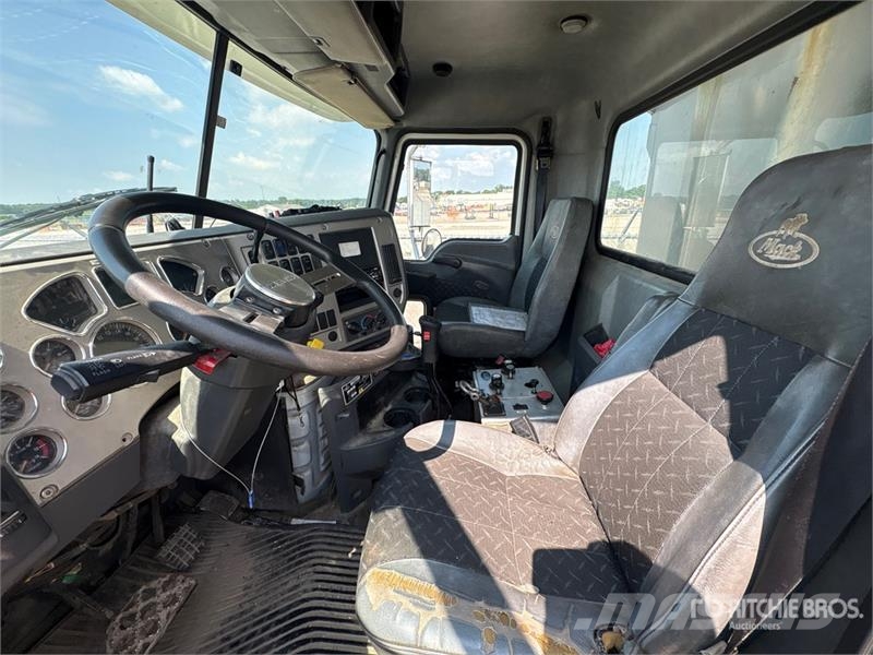 Mack GU713 Kiper tovornjaki