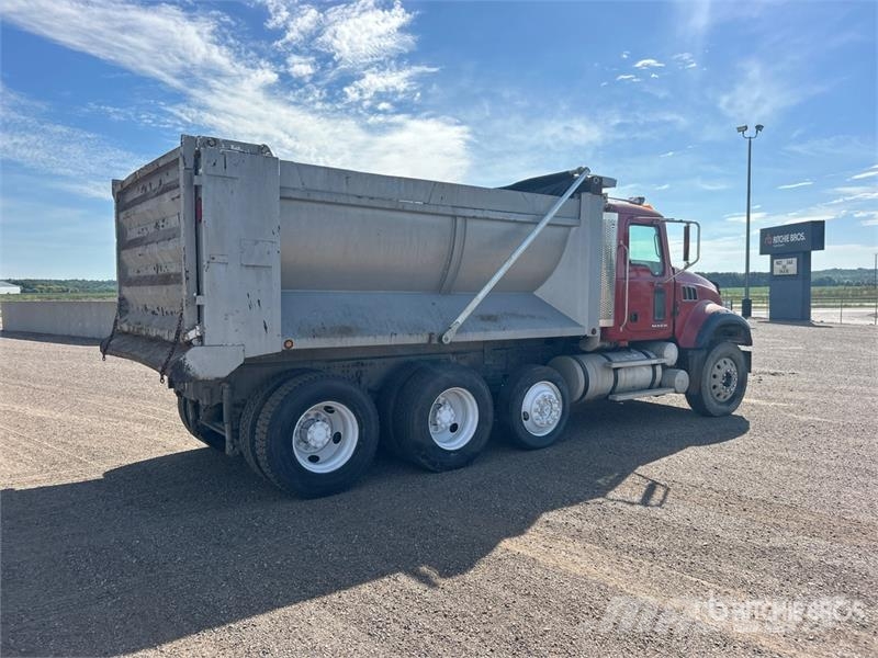 Mack GU713 Tipper trucks