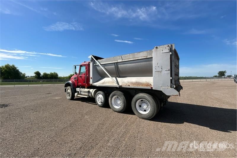Mack GU713 Tipper trucks