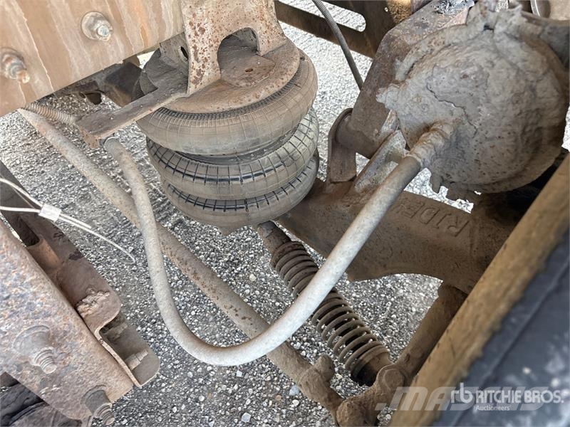 Mack GU713 Kiper tovornjaki