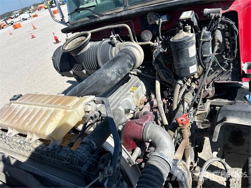 Mack GU713 8x4 Mixer Truck Betongbiler