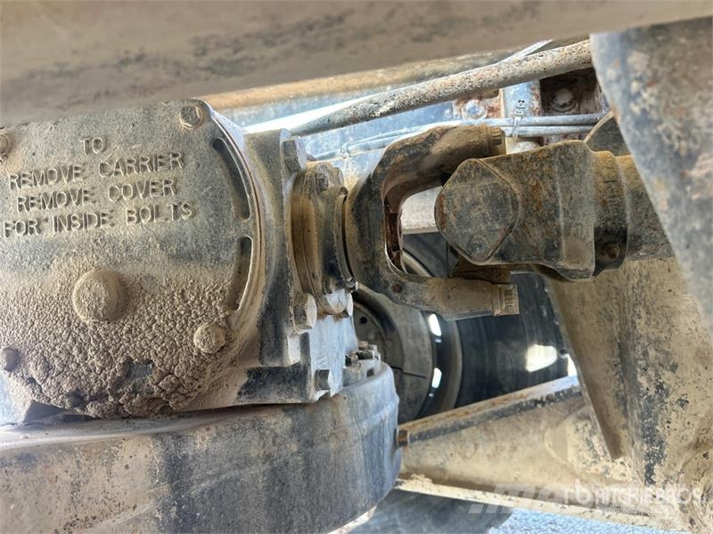 Mack GU713 8x4 Mixer Truck Avtomešalci za beton
