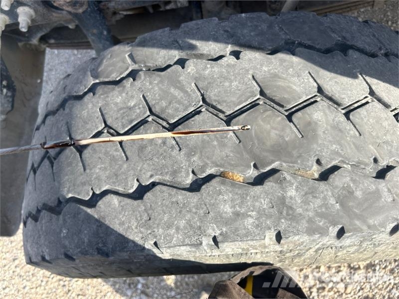Mack GU713 8x4 Mixer Truck Avtomešalci za beton
