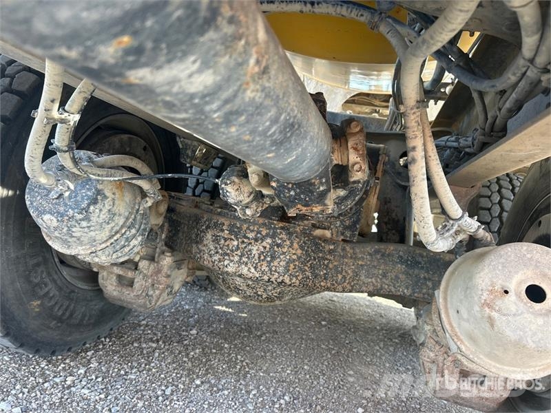 Mack GU713 8x4 Mixer Truck Avtomešalci za beton