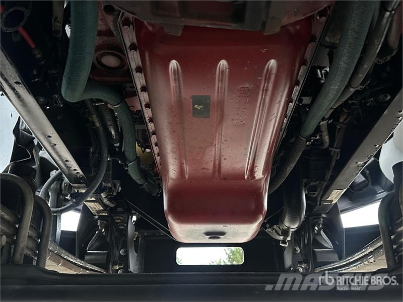 Mack MD 4x2 Van Truck Kofferaufbau