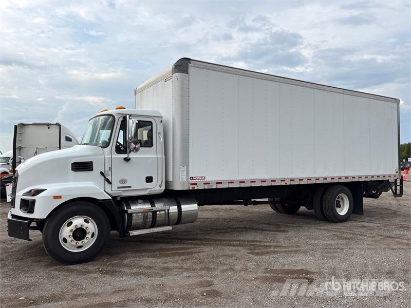Mack MD 4x2 Van Truck Kofferaufbau