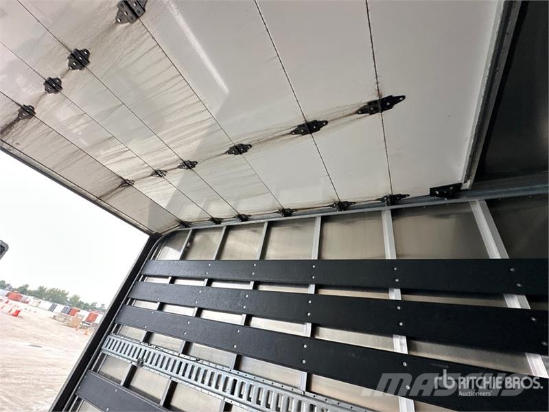 Mack MD 4x2 Van Truck Kofferaufbau