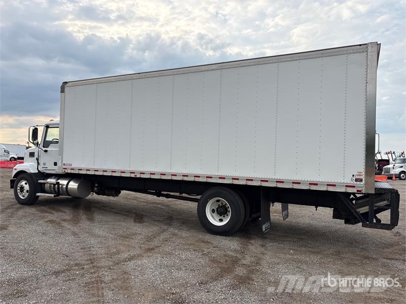 Mack MD 4x2 Van Truck Kofferaufbau