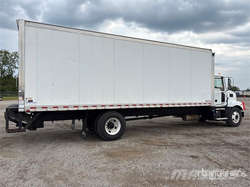 Mack MD 4x2 Van Truck Kofferaufbau
