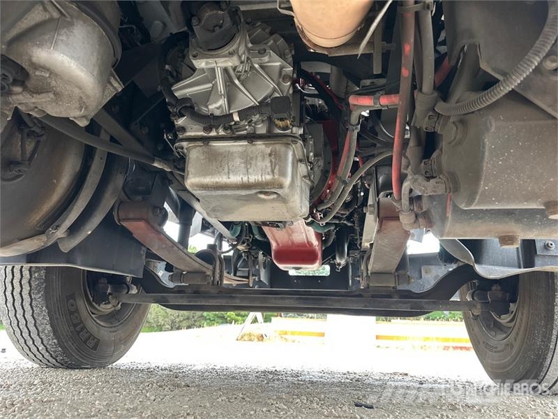 Mack MD 4x2 Van Truck Kofferaufbau