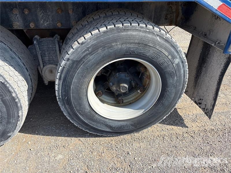 Mack RD600GK Camion malaxeur