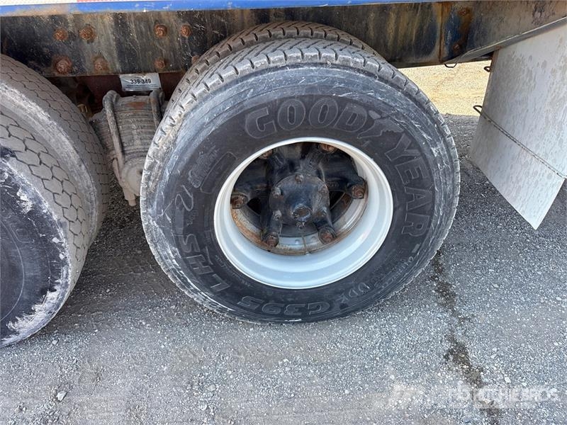 Mack RD600GK Camion malaxeur