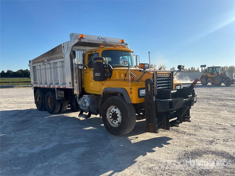 Mack RD688S Kipper