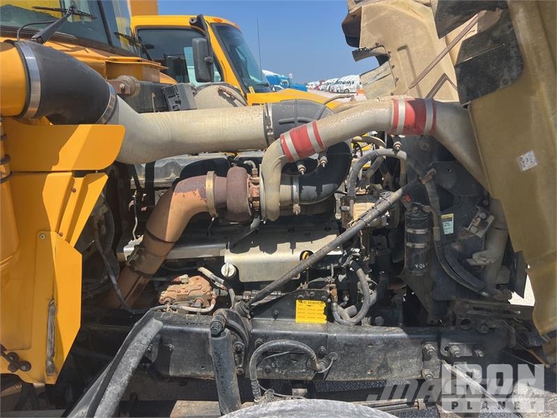 Mack RD688S Tovornjaki za vodo