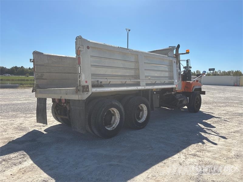 Mack RD688S Tipper trucks