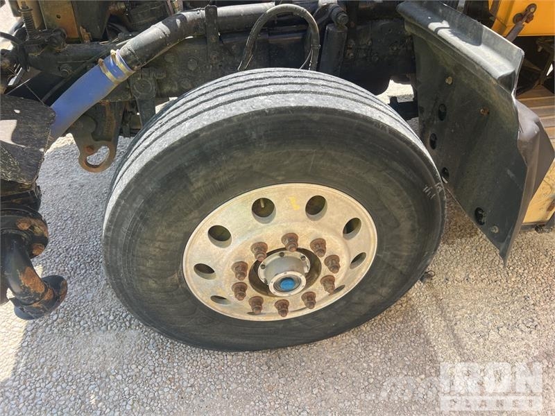 Mack RD688S Tovornjaki za vodo