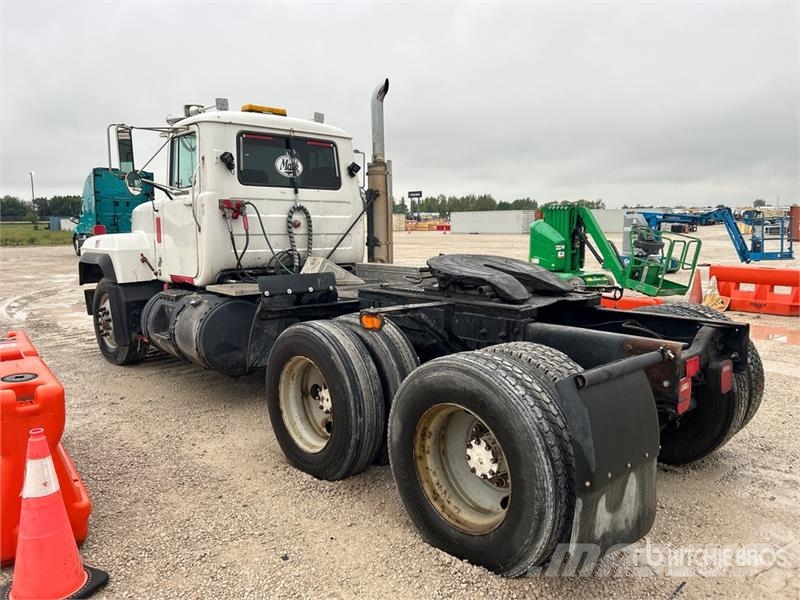 Mack RD688S Trekkvogner