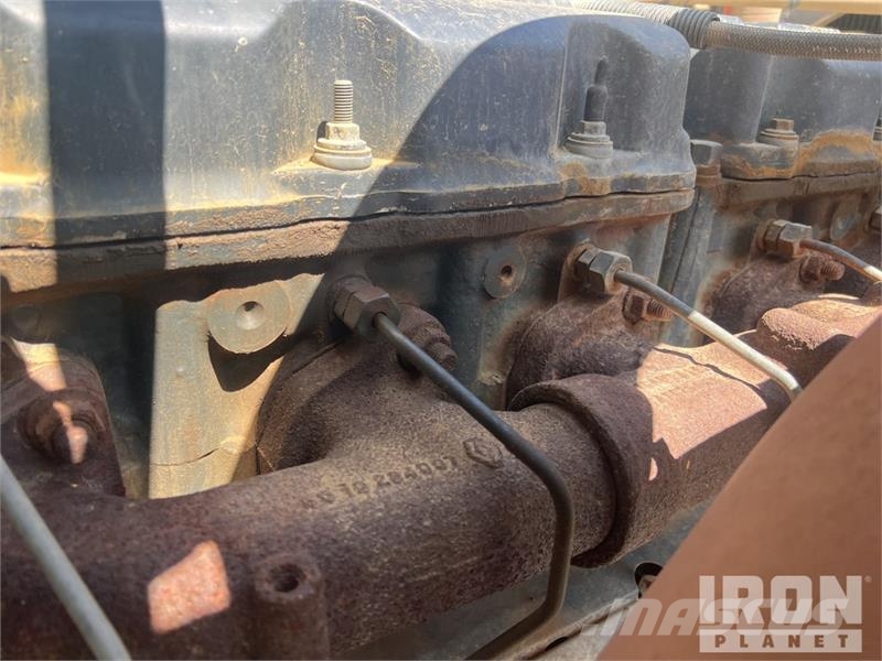 Mack RD688S Tovornjaki za vodo