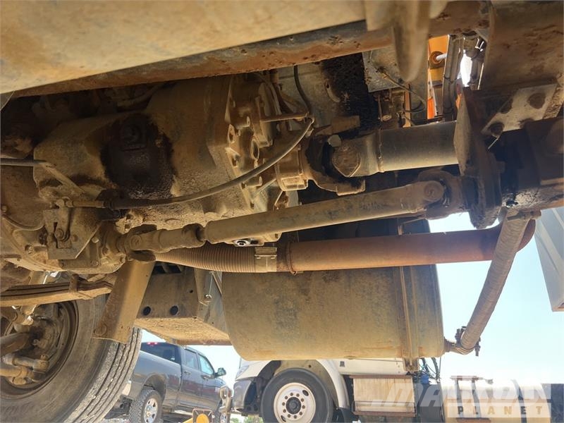Mack RD688S Tovornjaki za vodo