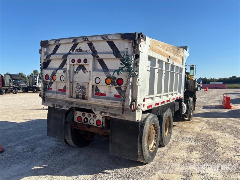 Mack RD688S Kipper