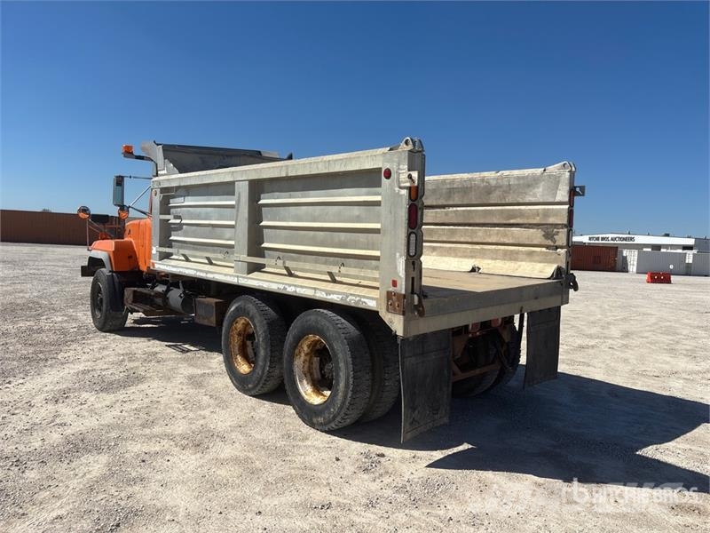 Mack RD688S Tippbilar