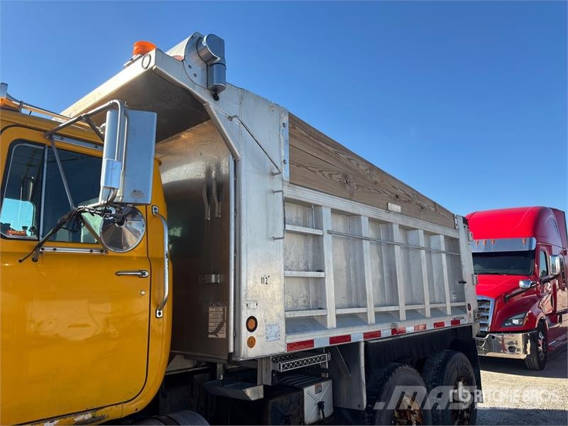 Mack RD688S Kipper
