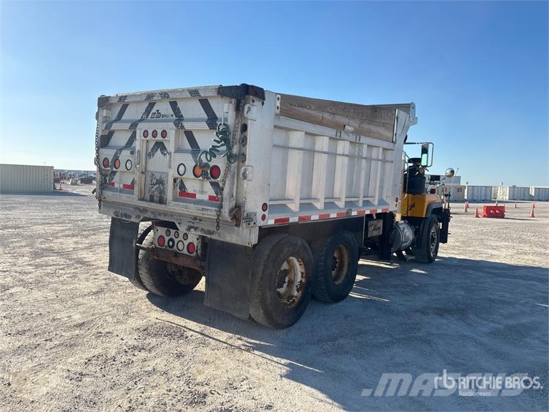 Mack RD688S Kipper