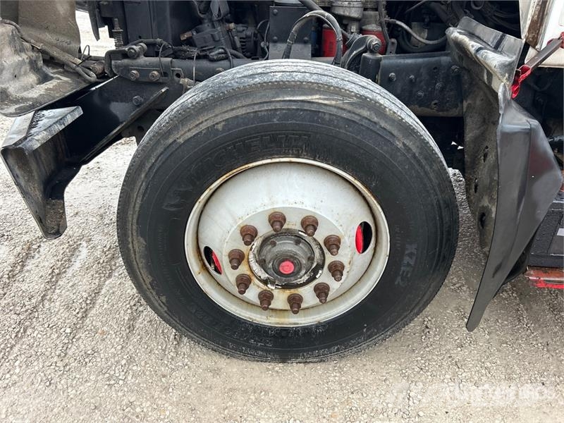 Mack RD688S Trekkvogner