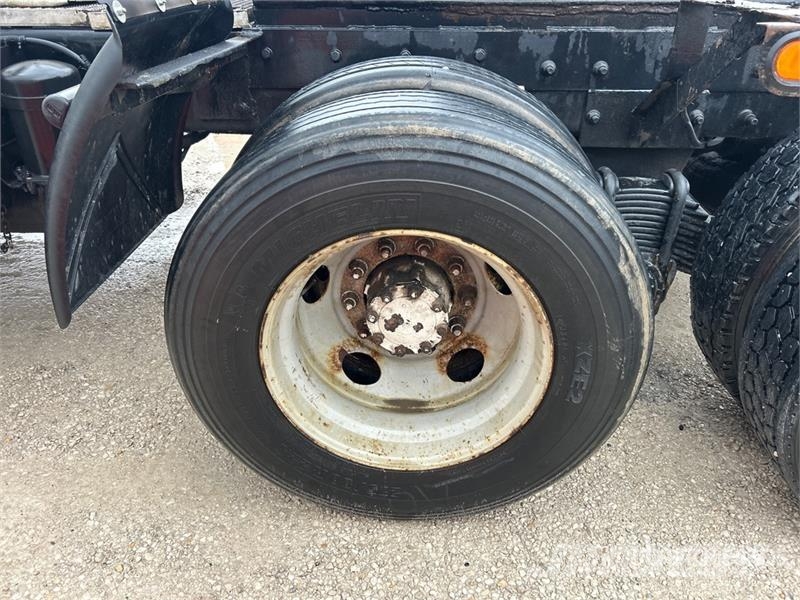 Mack RD688S Trekkvogner
