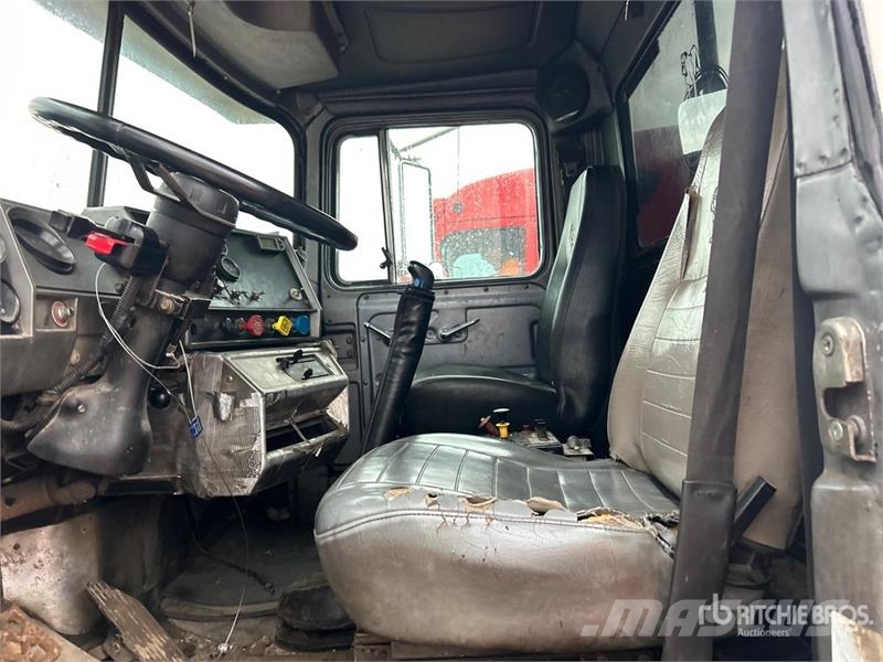 Mack RD688S Trekkvogner