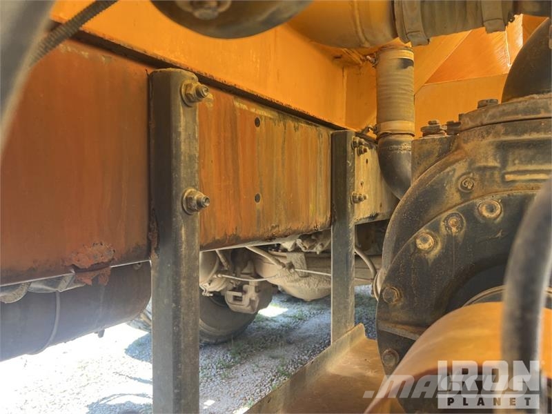 Mack RD688S Tovornjaki za vodo