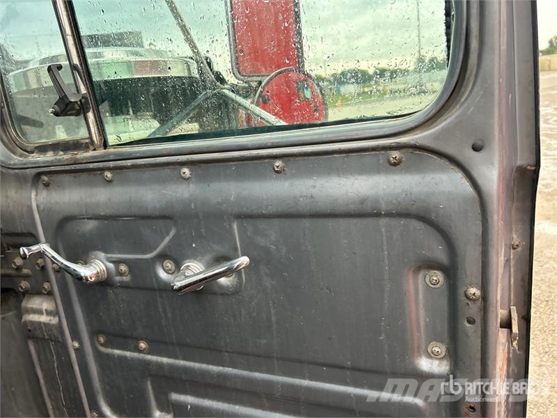 Mack RD688S Trekkvogner