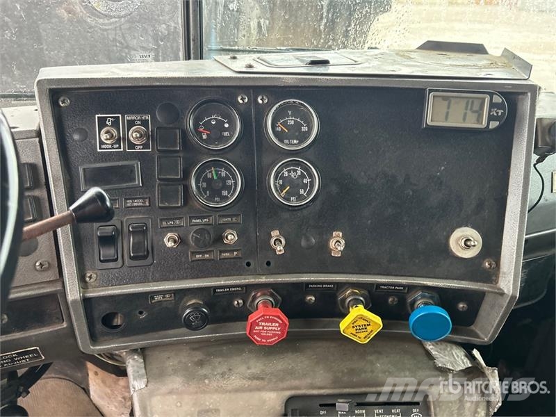 Mack RD688S Trekkvogner