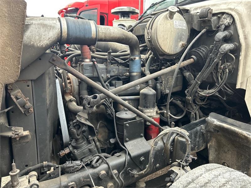 Mack RD688S Trekkvogner