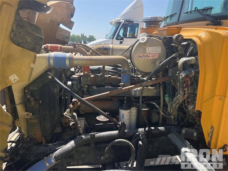 Mack RD688S Tovornjaki za vodo