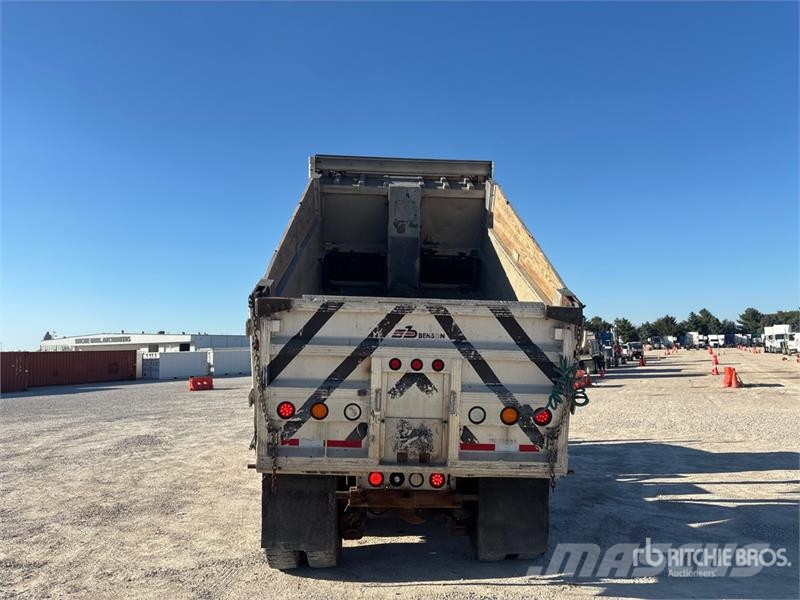 Mack RD688S Kipper