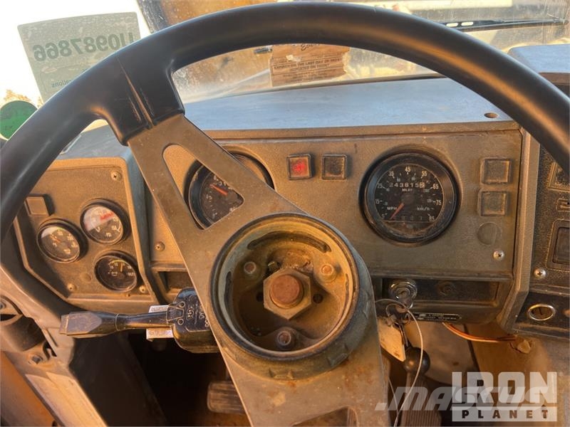 Mack RD688S Tovornjaki za vodo