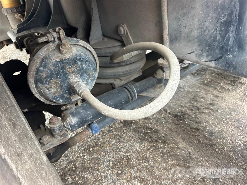 Mack TD700 8x4 Tri/A Day Cab Truck Tractor Traktorske jedinice