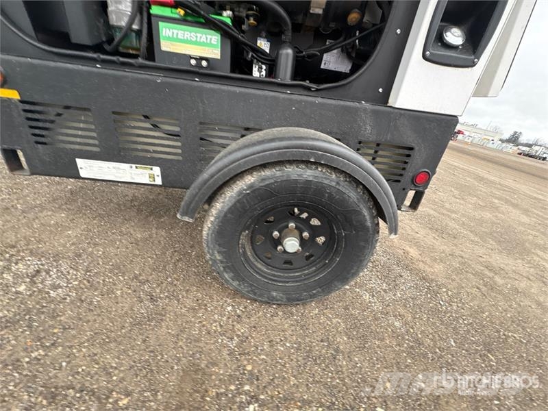 Magnum Pro MDG25IF4 20 kW Mobile Generator Set Generadores diésel