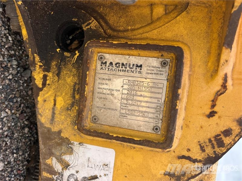 Magnum RHB305 Hydraulic Breaker 브레이커