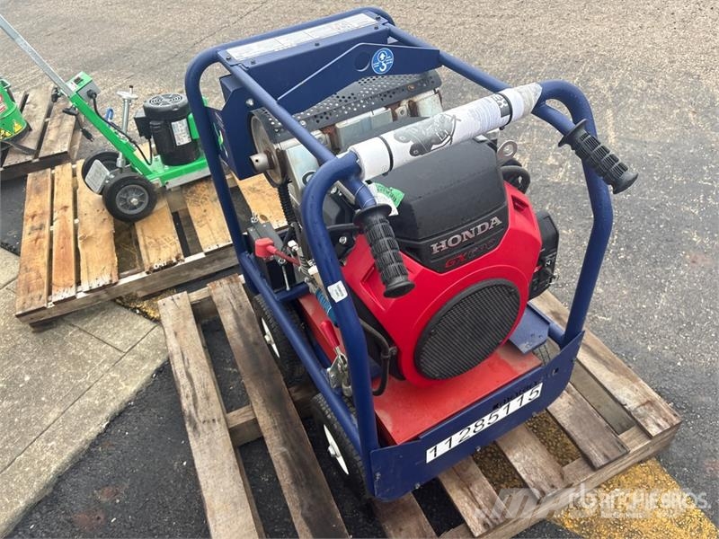  MAKINEX GEN-16P-MS-240 16 kW Portable Generator Se Alte generatoare