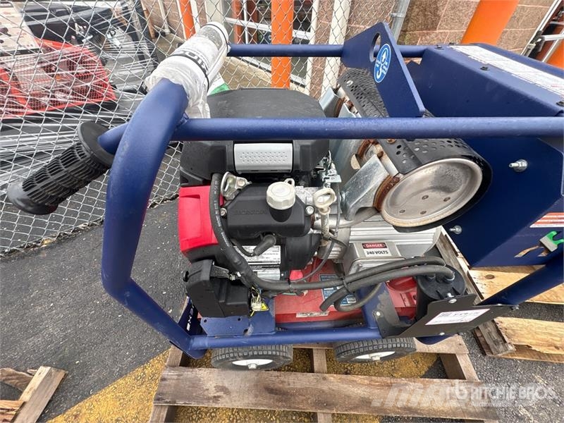  MAKINEX GEN-16P-MS-240 16 kW Portable Generator Se Alte generatoare