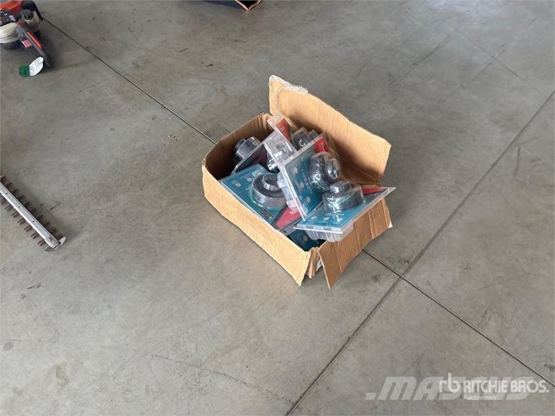 Makita of (9) Makita Trimmer Heads Andere Zubehörteile