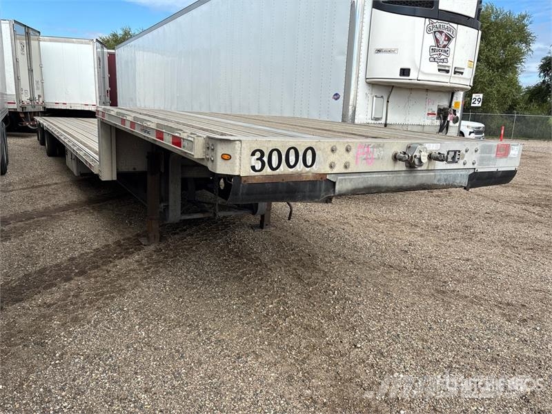 Manac 53 ft T/A Spread Axle Step Deck Trailer Zemie treileri