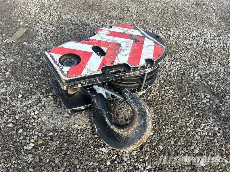 Manitowoc 93 ton 3 Sheave Load Block Запчасти для кранов