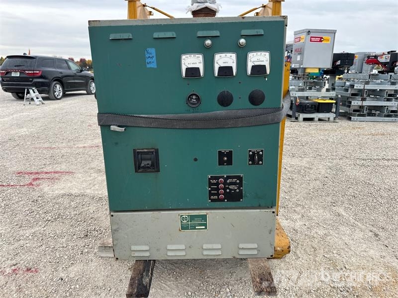 Marathon/Cat 680FDF4271AA W 565 kW Skid-Mounted Ge Diesel Generators